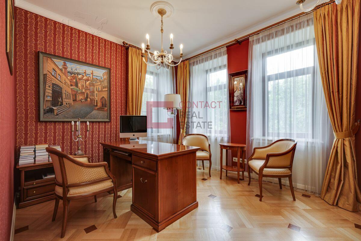 2-этажный коттедж 550 м² с отделкой