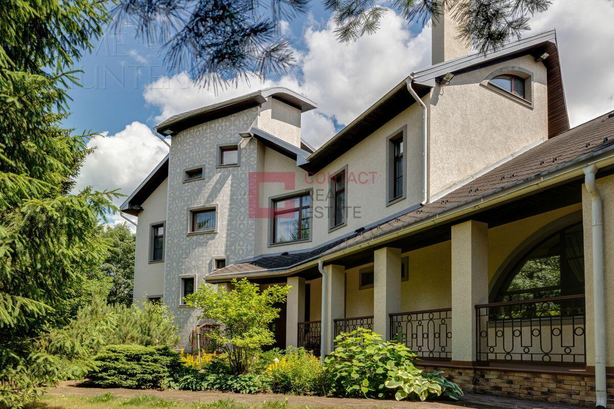 2-этажный коттедж 550 м² с отделкой