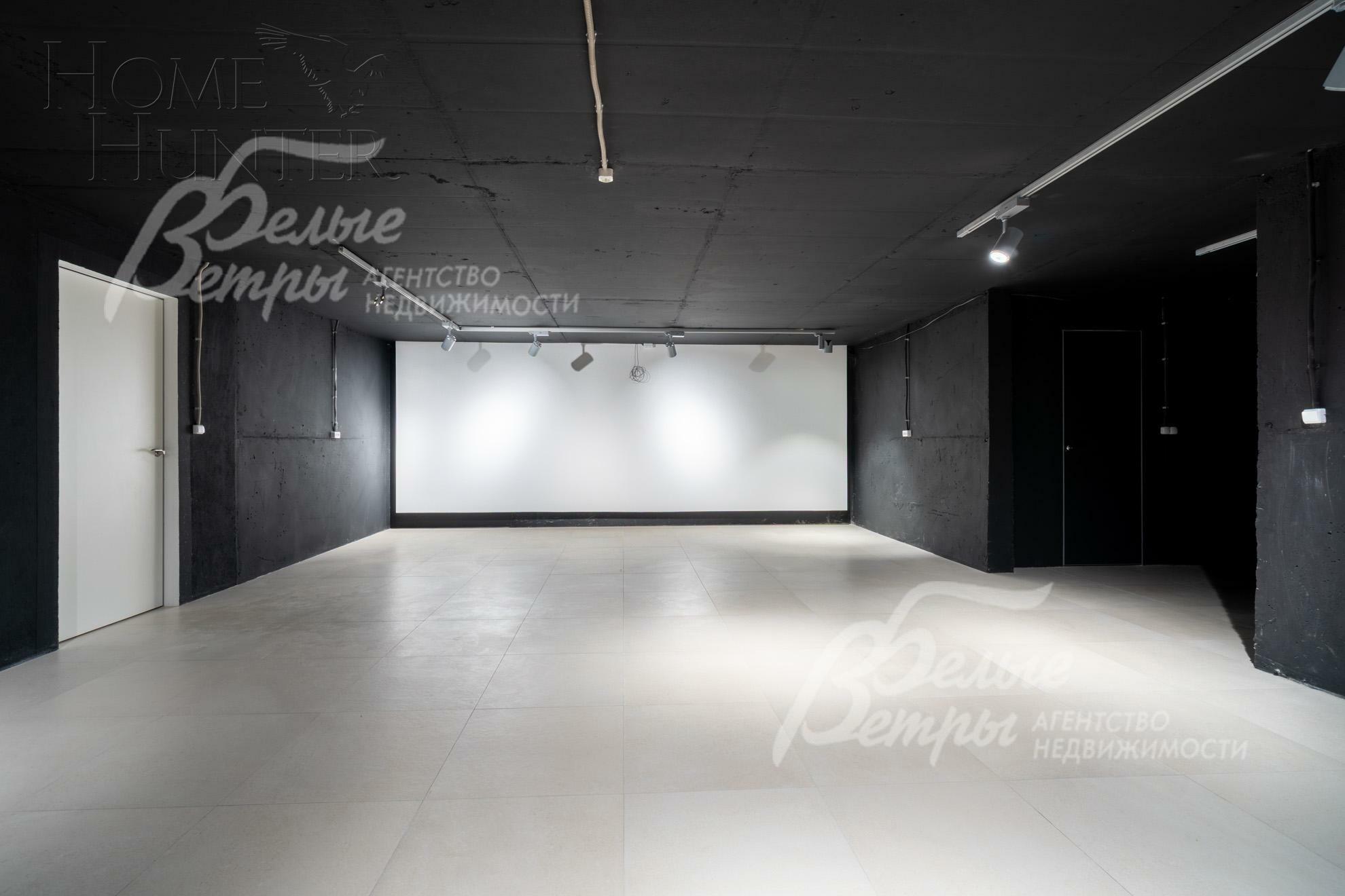 2-этажный коттедж 355 м² с отделкой