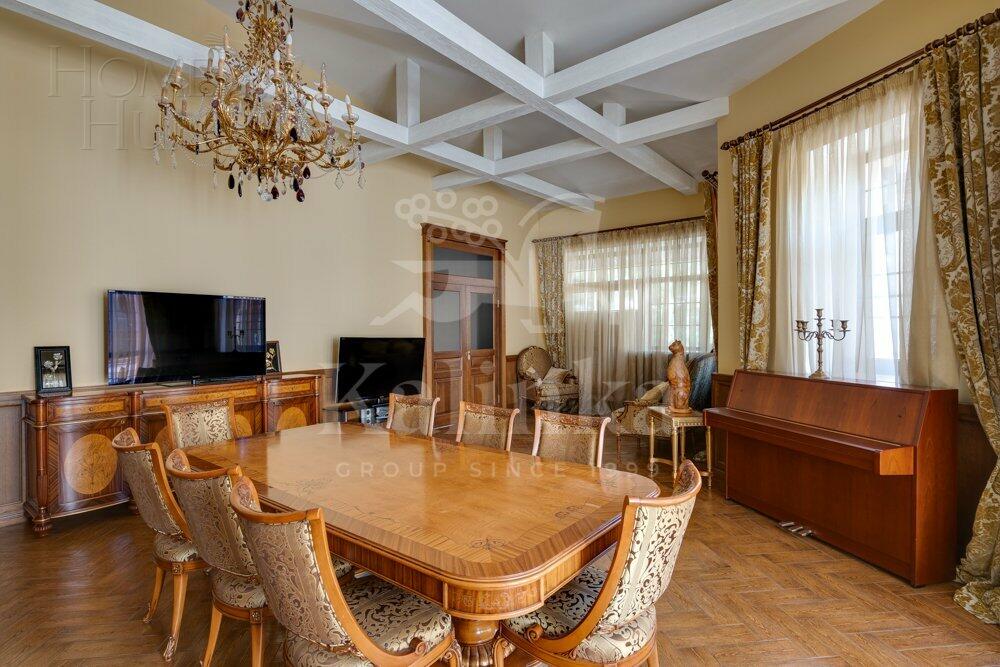 2-этажный коттедж 541.5 м² с отделкой