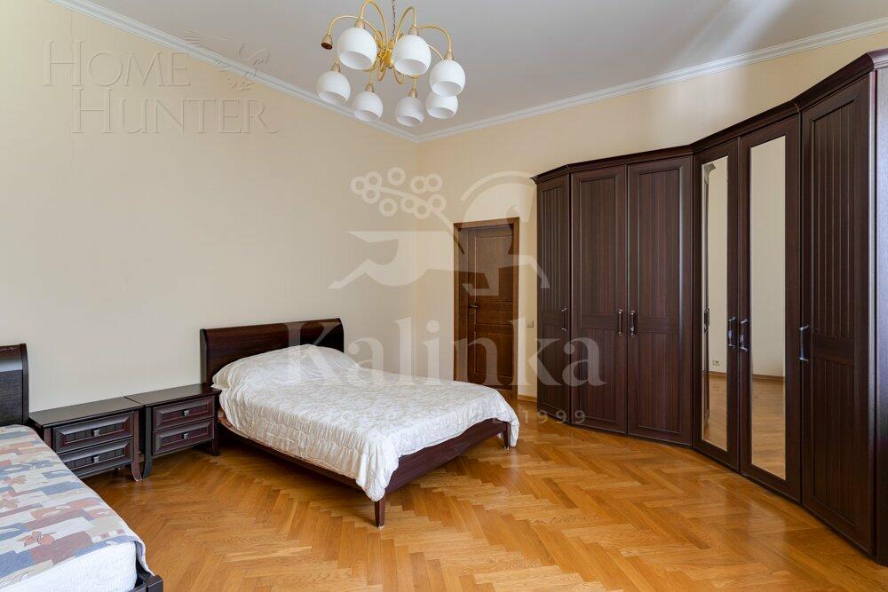 2-этажный коттедж 541.5 м² с отделкой