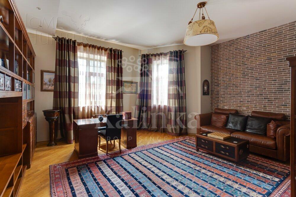 2-этажный коттедж 541.5 м² с отделкой