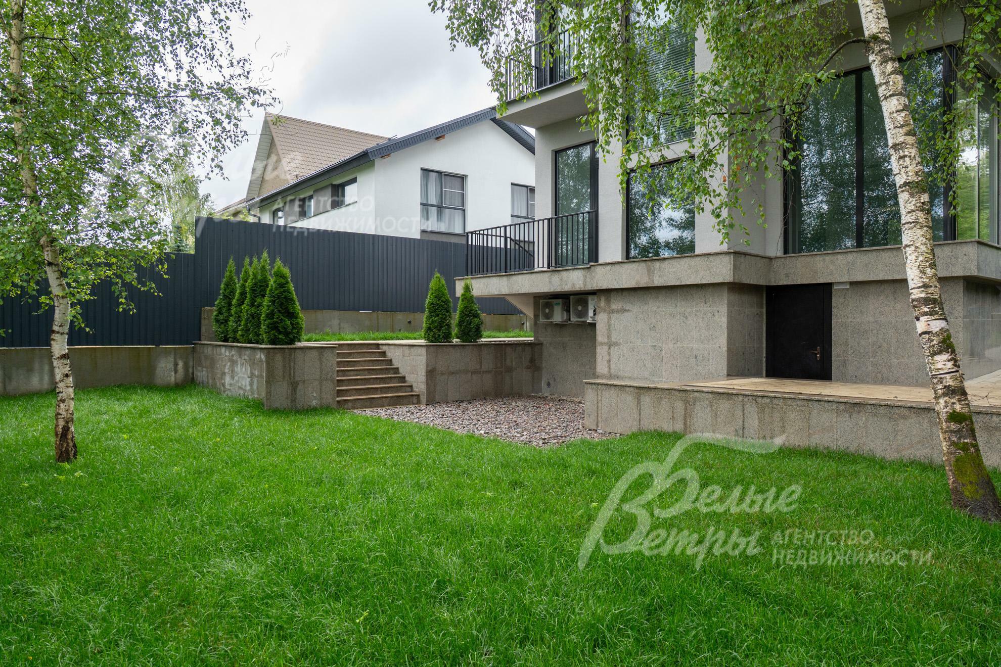 2-этажный коттедж 355 м² с отделкой