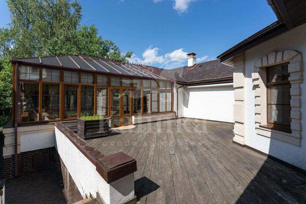 2-этажный коттедж 541.5 м² с отделкой