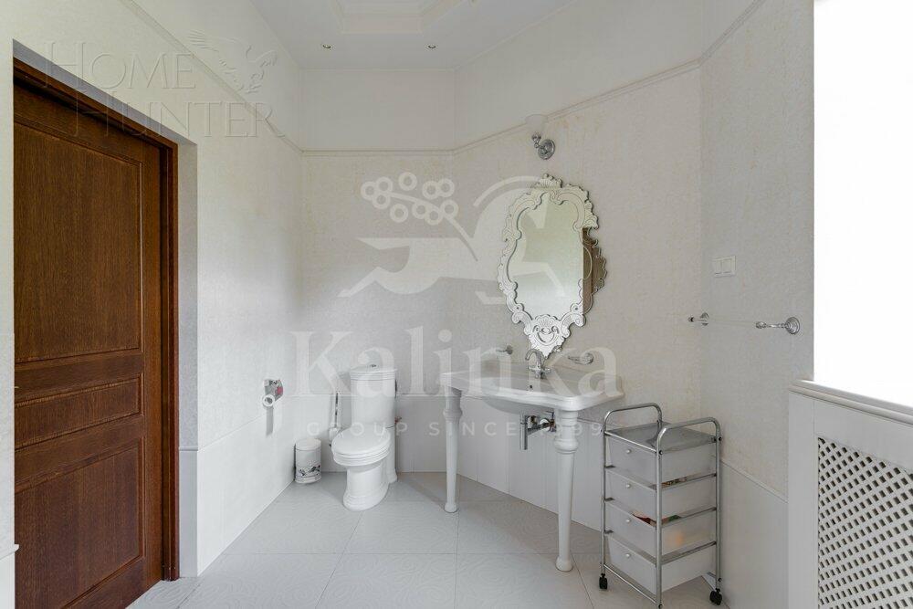 2-этажный коттедж 541.5 м² с отделкой