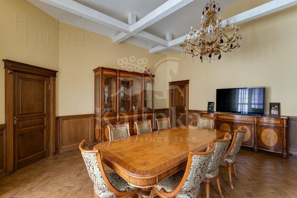 2-этажный коттедж 541.5 м² с отделкой