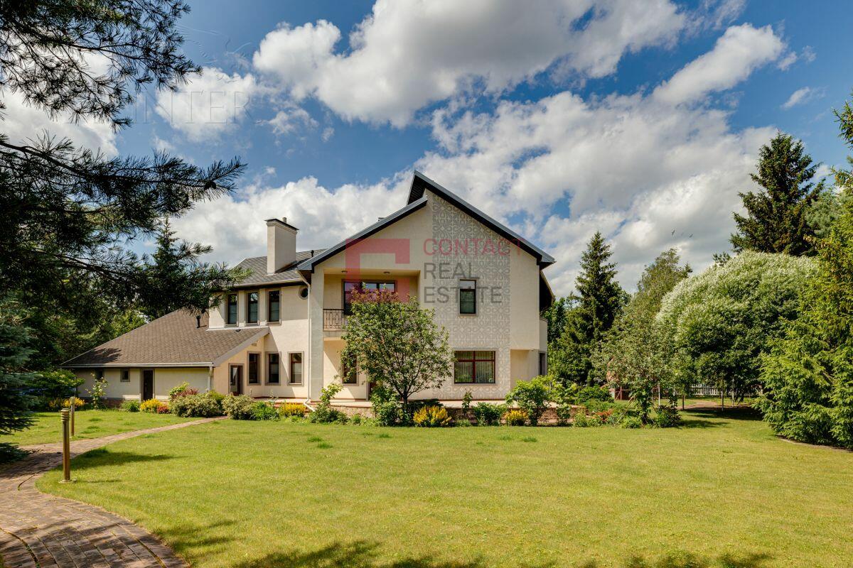 2-этажный коттедж 550 м² с отделкой