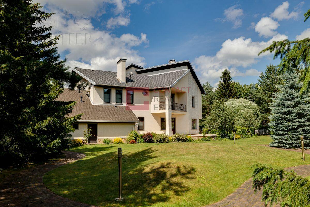 2-этажный коттедж 550 м² с отделкой