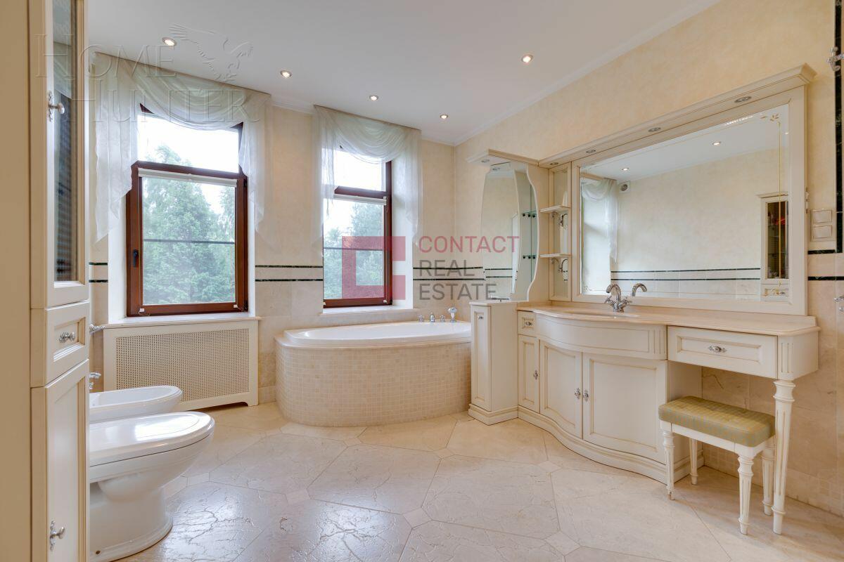 2-этажный коттедж 550 м² с отделкой