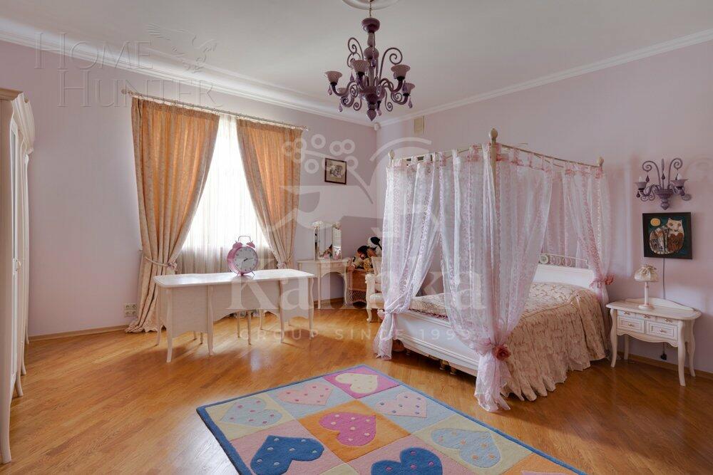 2-этажный коттедж 541.5 м² с отделкой