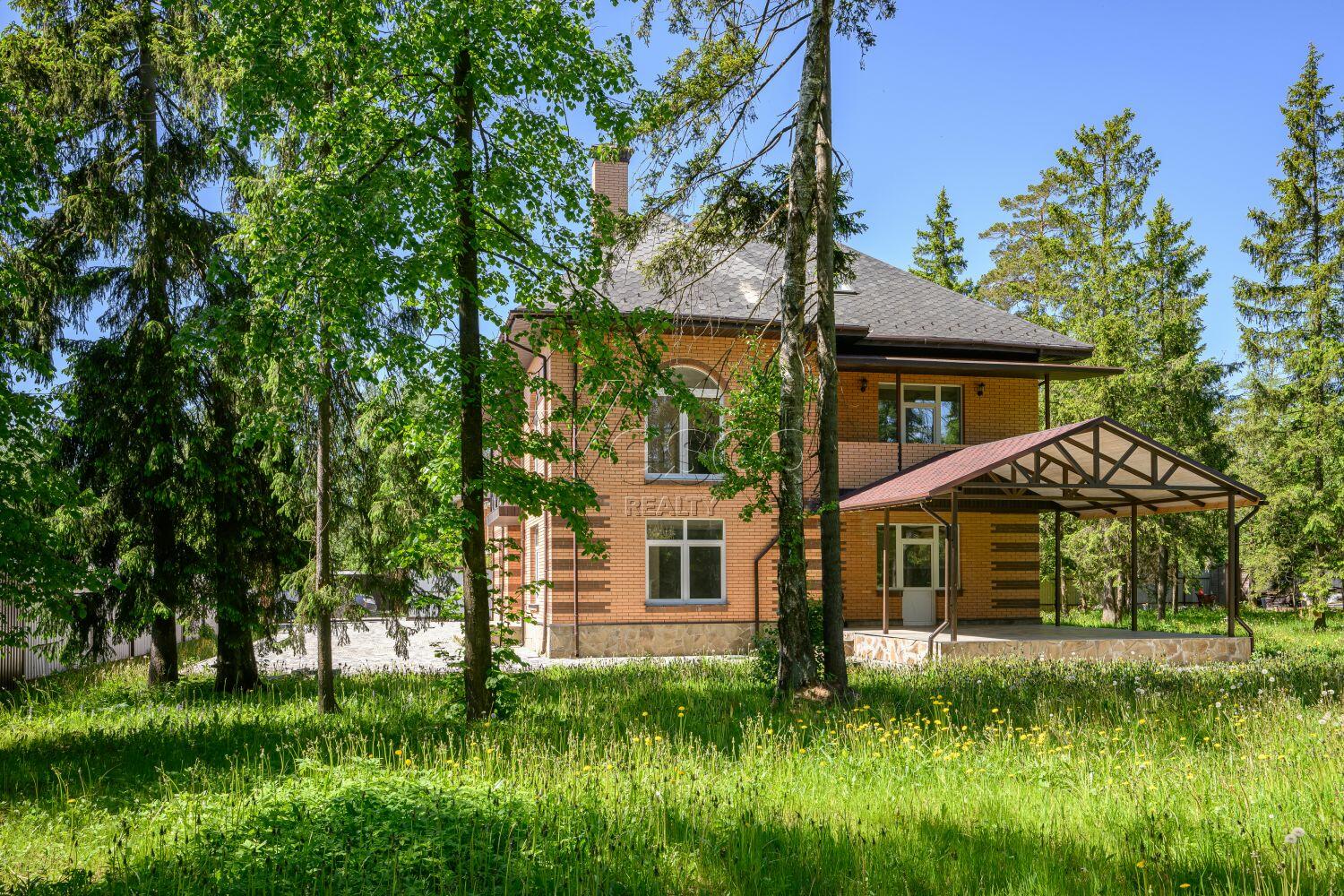 2-этажный коттедж 383 м² с отделкой