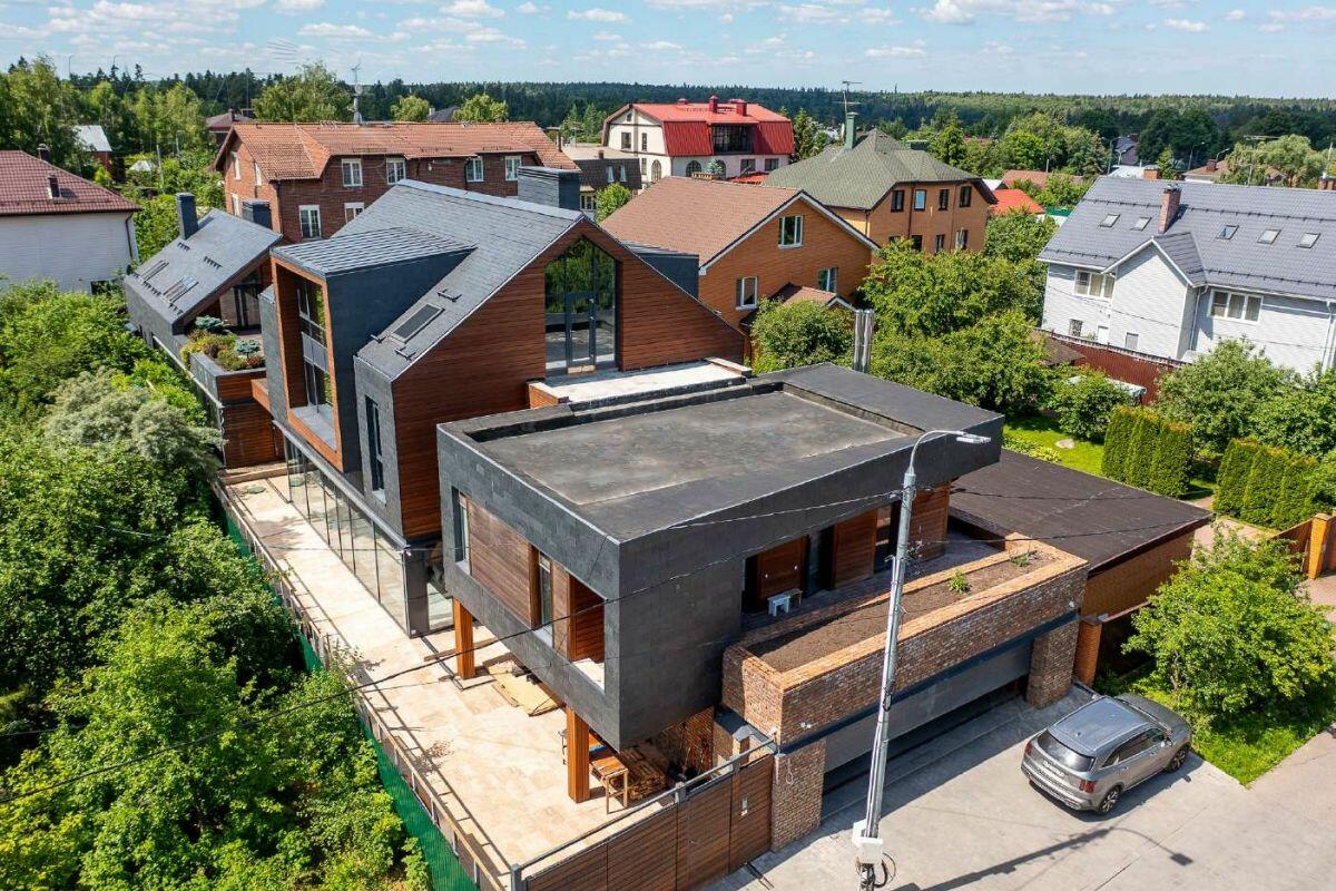 2-этажный коттедж 761 м² с отделкой