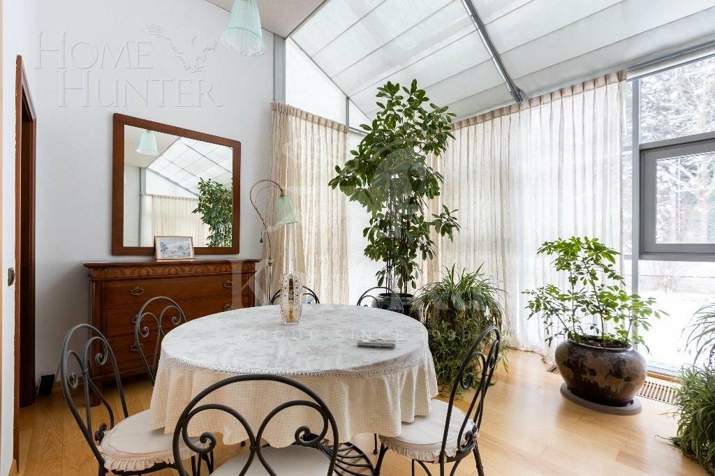 2-этажный коттедж 1 300 м² с отделкой