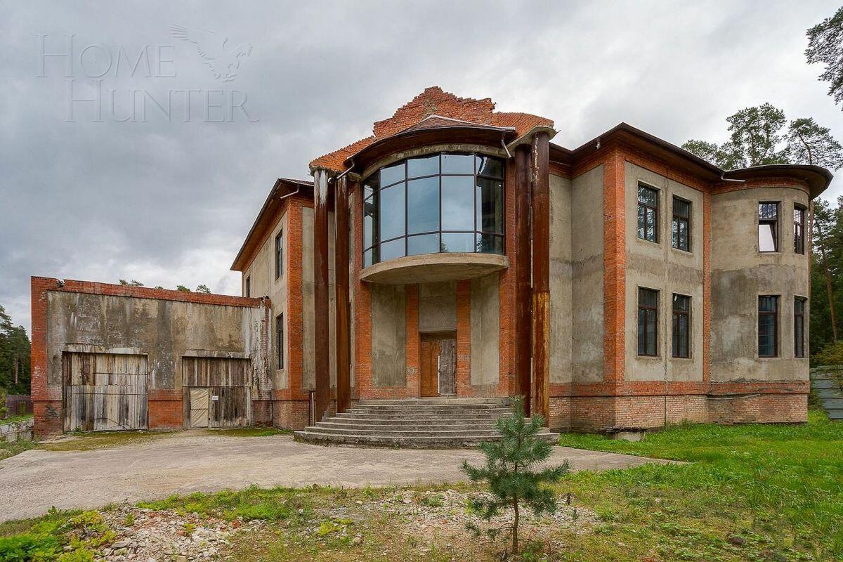 2-этажный коттедж 950 м² без отделки