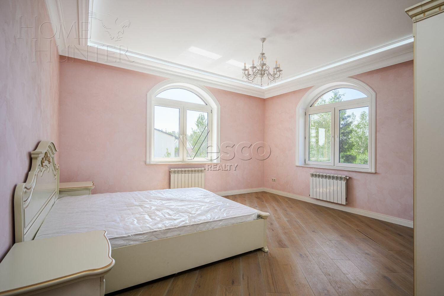 2-этажный коттедж 383 м² с отделкой