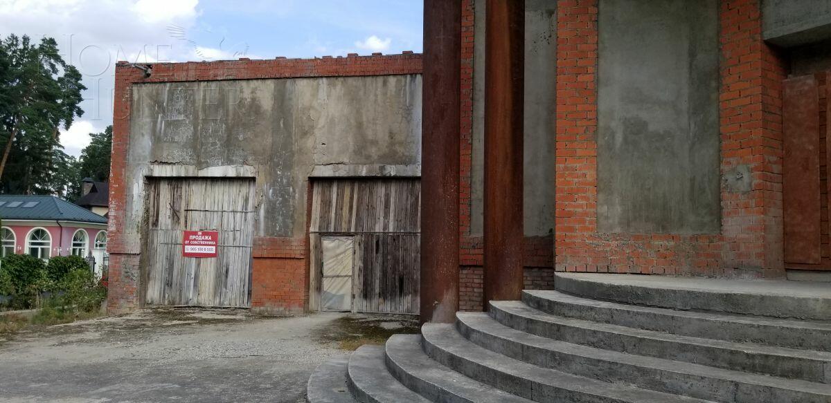 2-этажный коттедж 950 м² без отделки