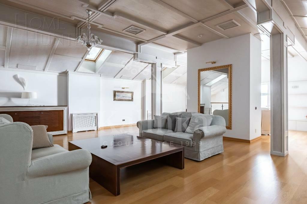 2-этажный коттедж 1 300 м² с отделкой