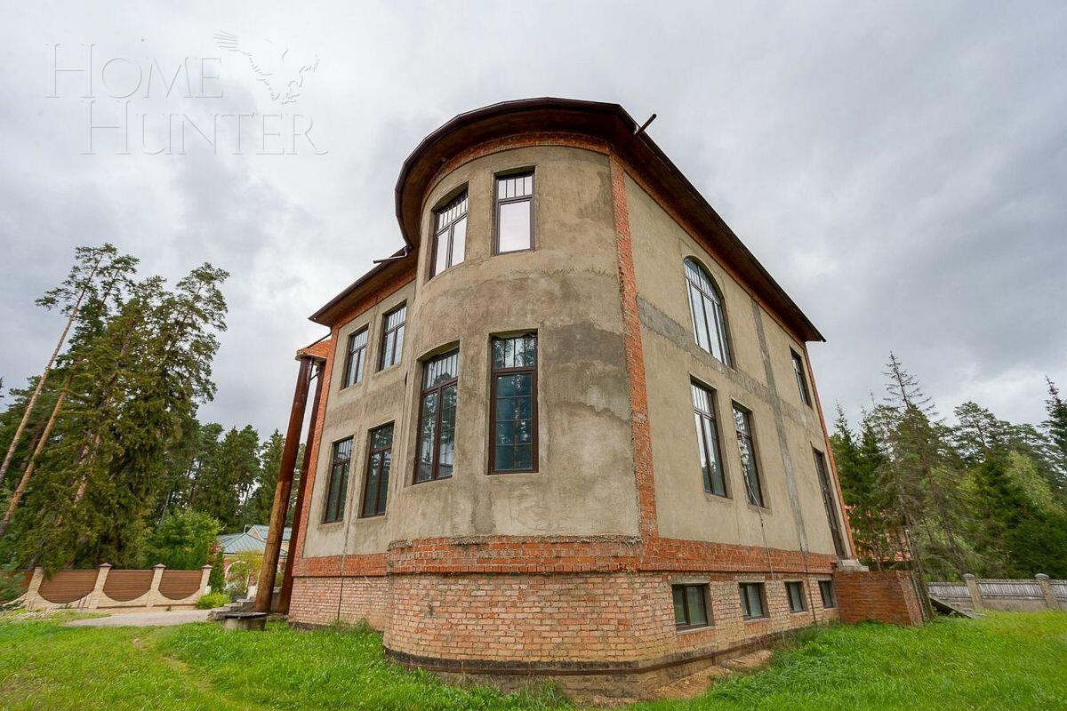 2-этажный коттедж 950 м² без отделки