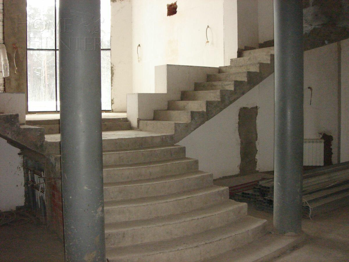 2-этажный коттедж 950 м² без отделки