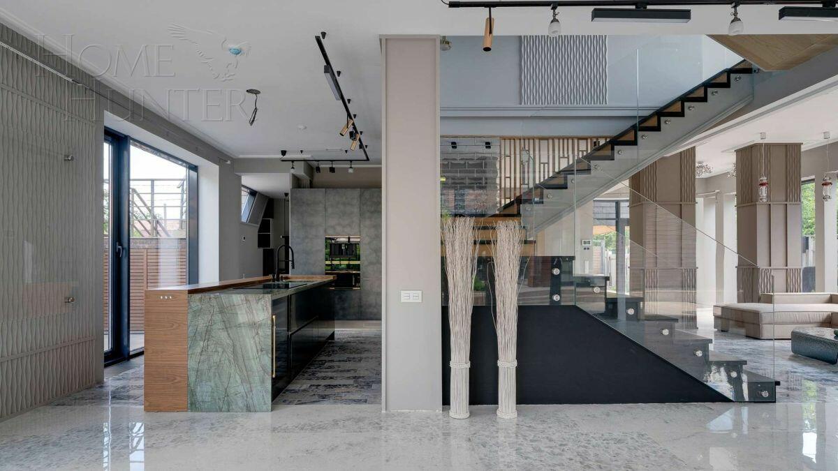 2-этажный коттедж 761 м² с отделкой