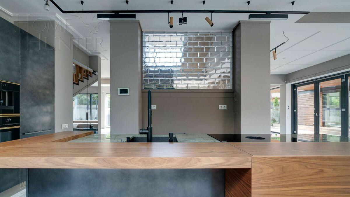 2-этажный коттедж 761 м² с отделкой