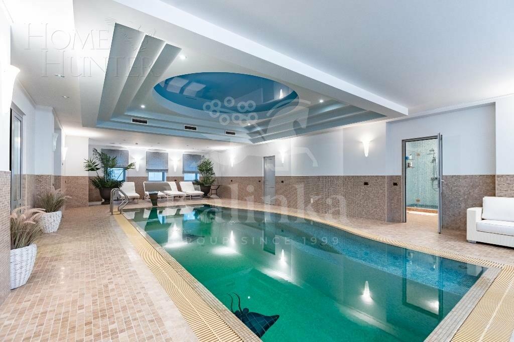 2-этажный коттедж 1 300 м² с отделкой