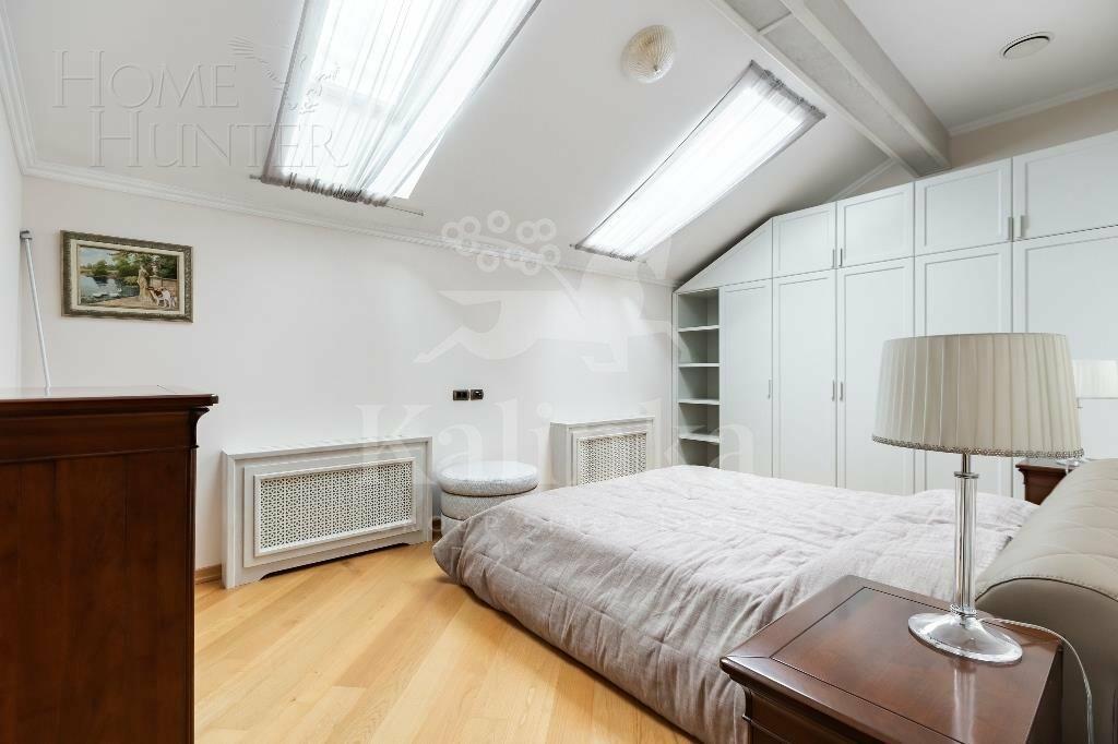 2-этажный коттедж 1 300 м² с отделкой