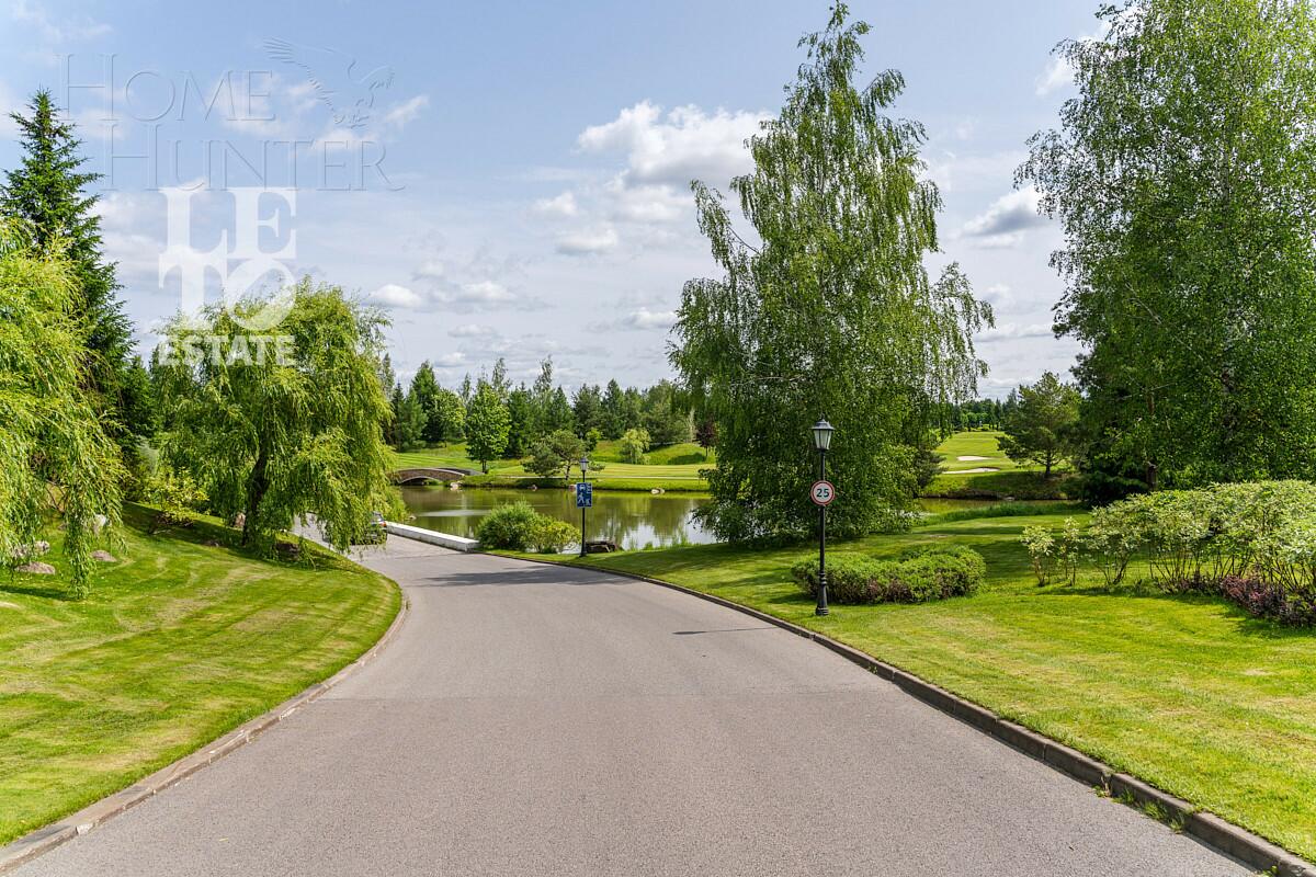 2-этажный коттедж 891 м² без отделки