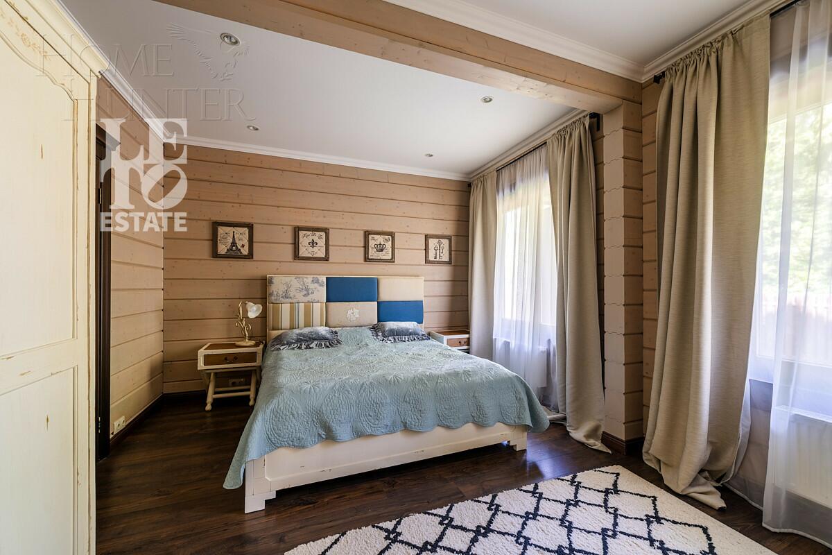 2-этажный коттедж 420 м² с отделкой