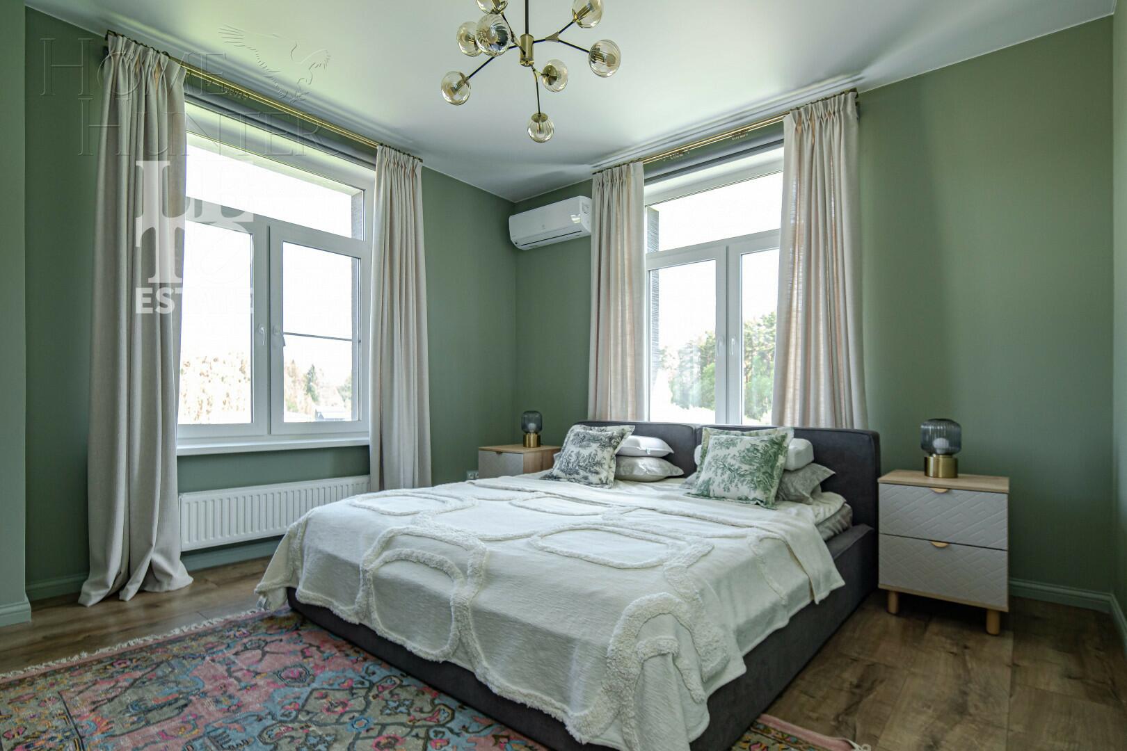 3-этажный коттедж 422 м² с отделкой