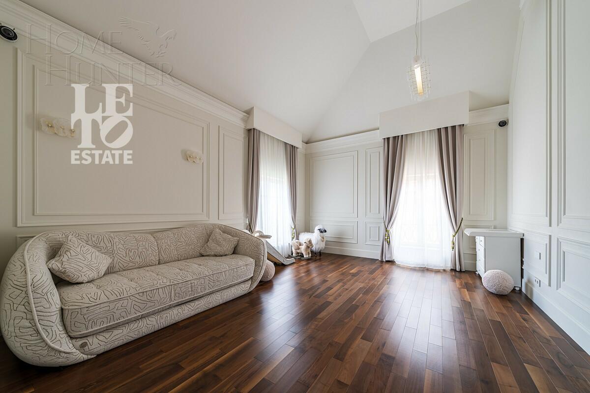 2-этажный коттедж 260 м² с отделкой