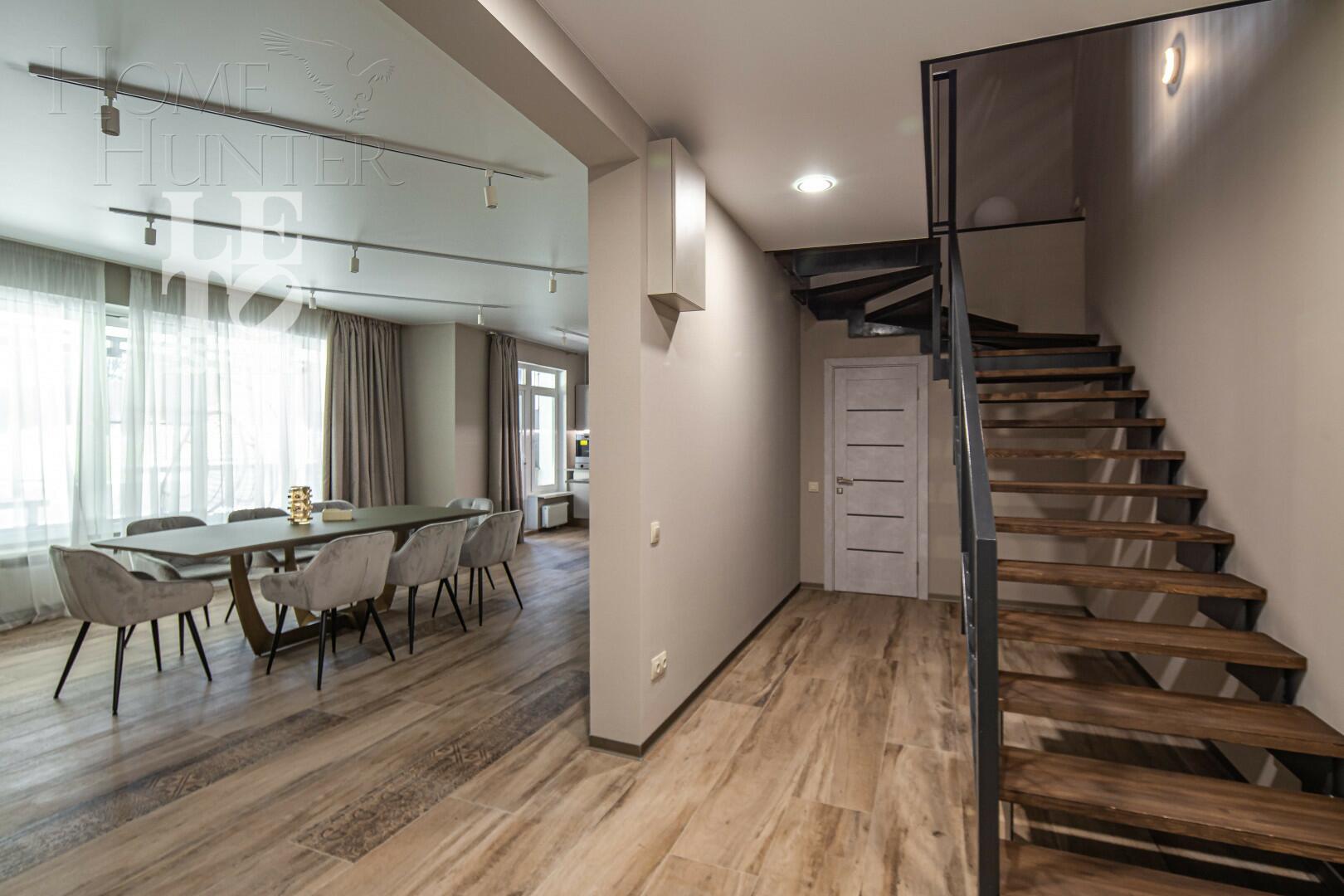 3-этажный коттедж 422 м² с отделкой