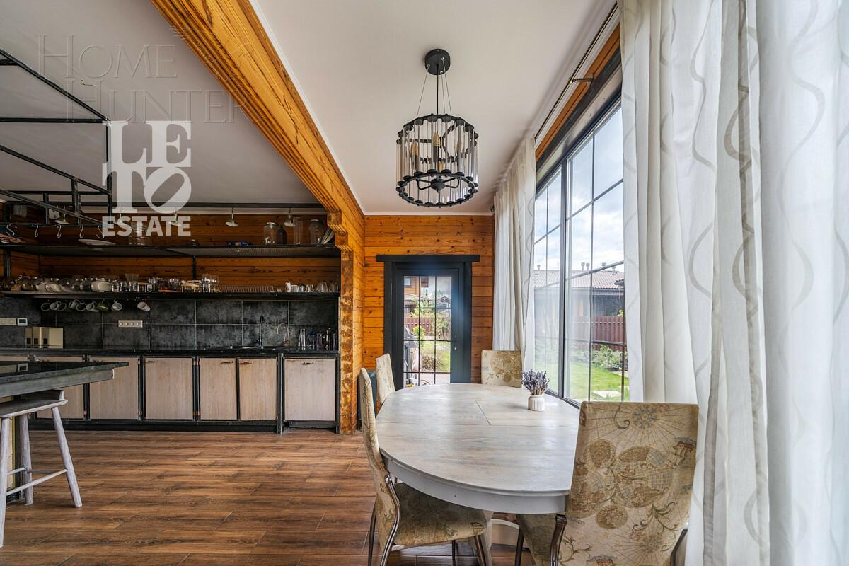 2-этажный коттедж 340 м² с отделкой