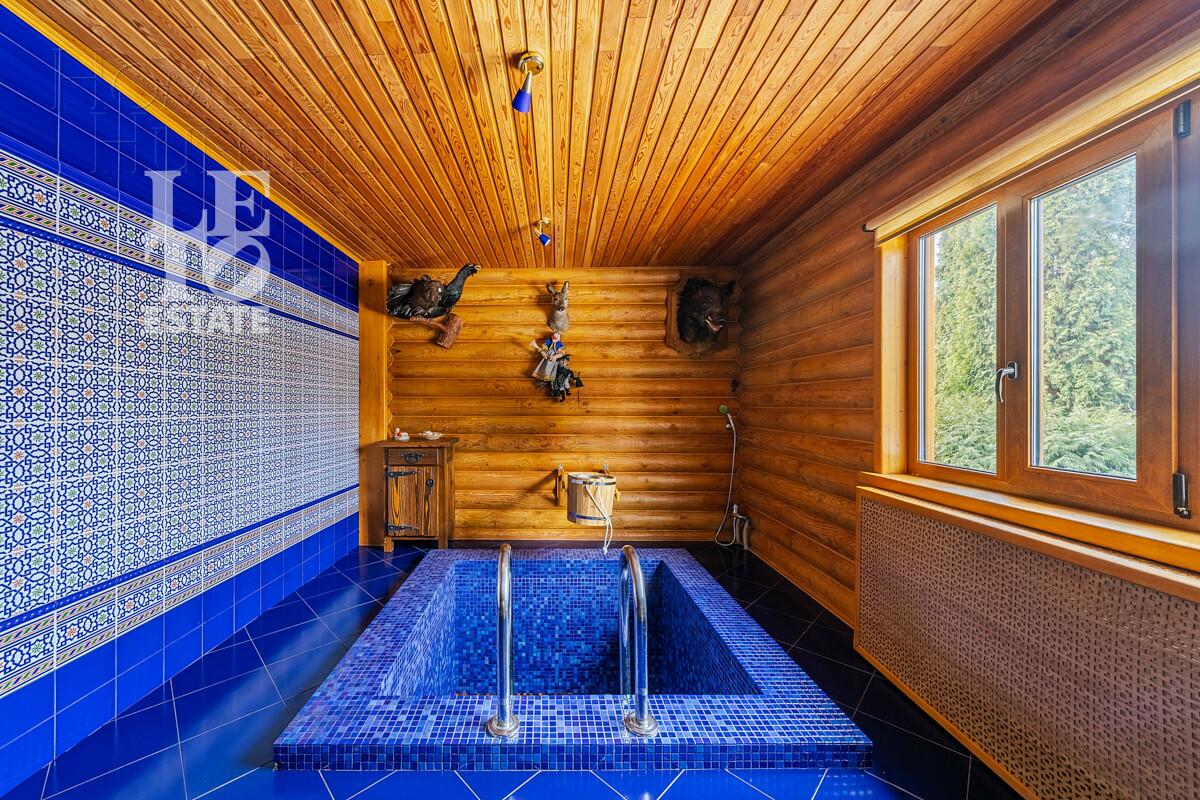 2-этажный коттедж 554 м² с отделкой