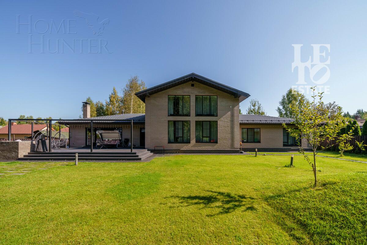 2-этажный коттедж 302 м² с отделкой