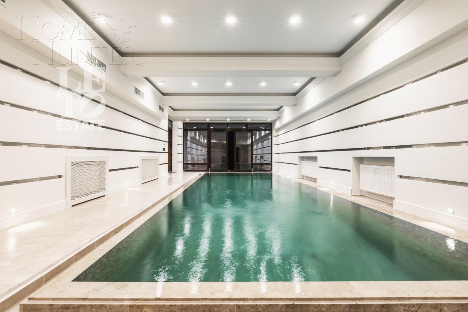 2-этажный коттедж 961 м² с отделкой