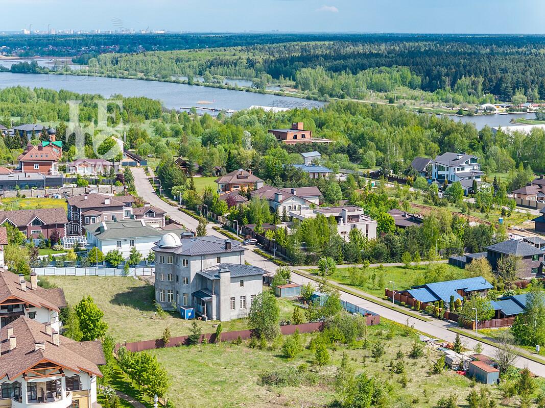 Участок 53.23 сот. в охраняемом поселке