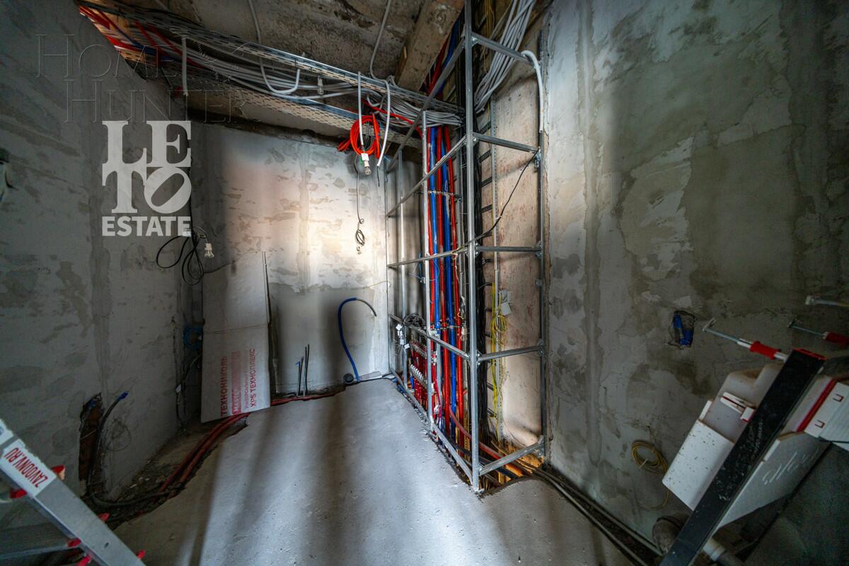 4-этажный таунхаус 395 м² без отделки