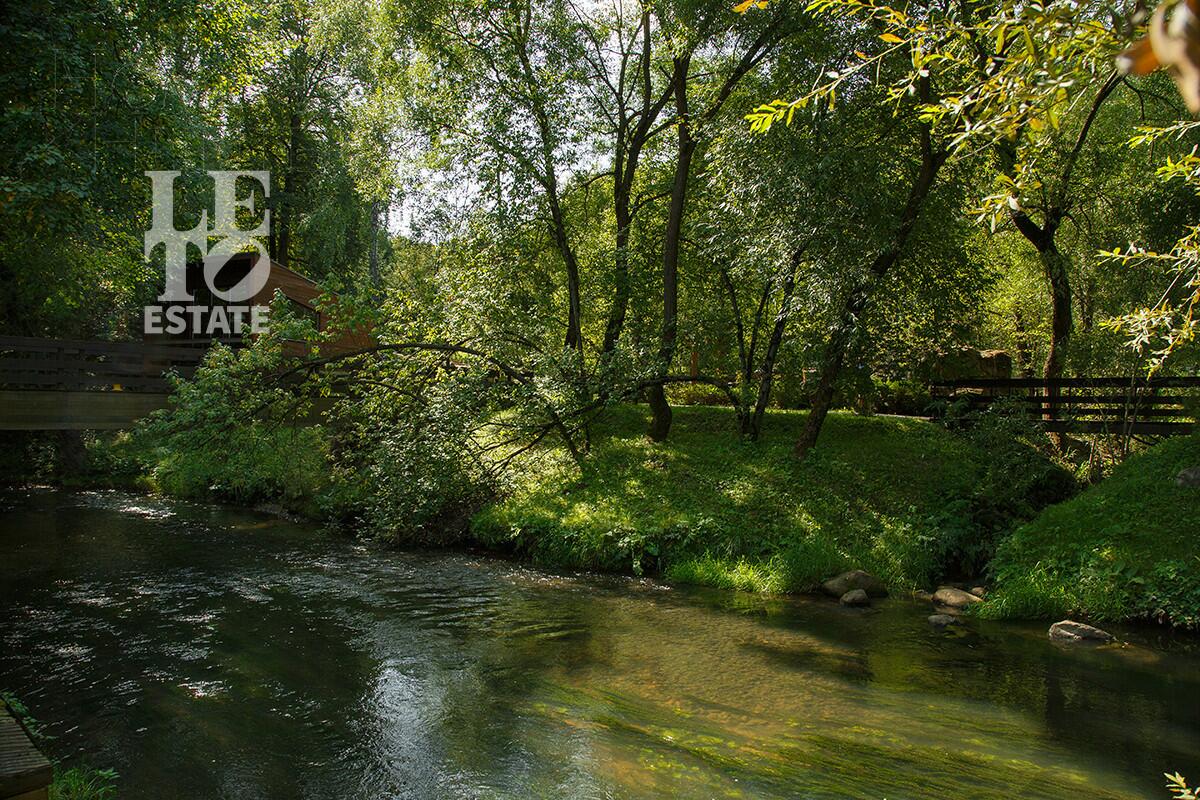 2-этажный таунхаус 270 м² без отделки