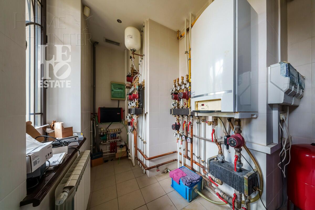 2-этажный коттедж 1 100 м² с отделкой