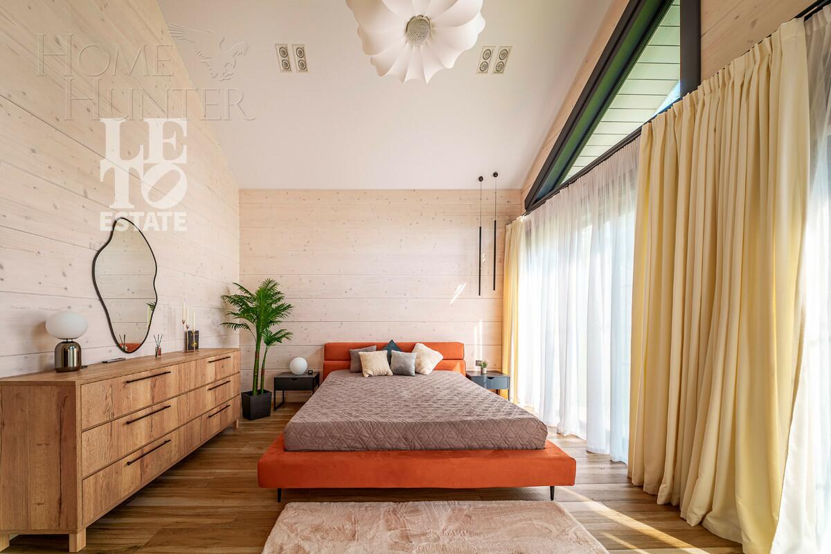 1-этажный коттедж 180 м² с отделкой