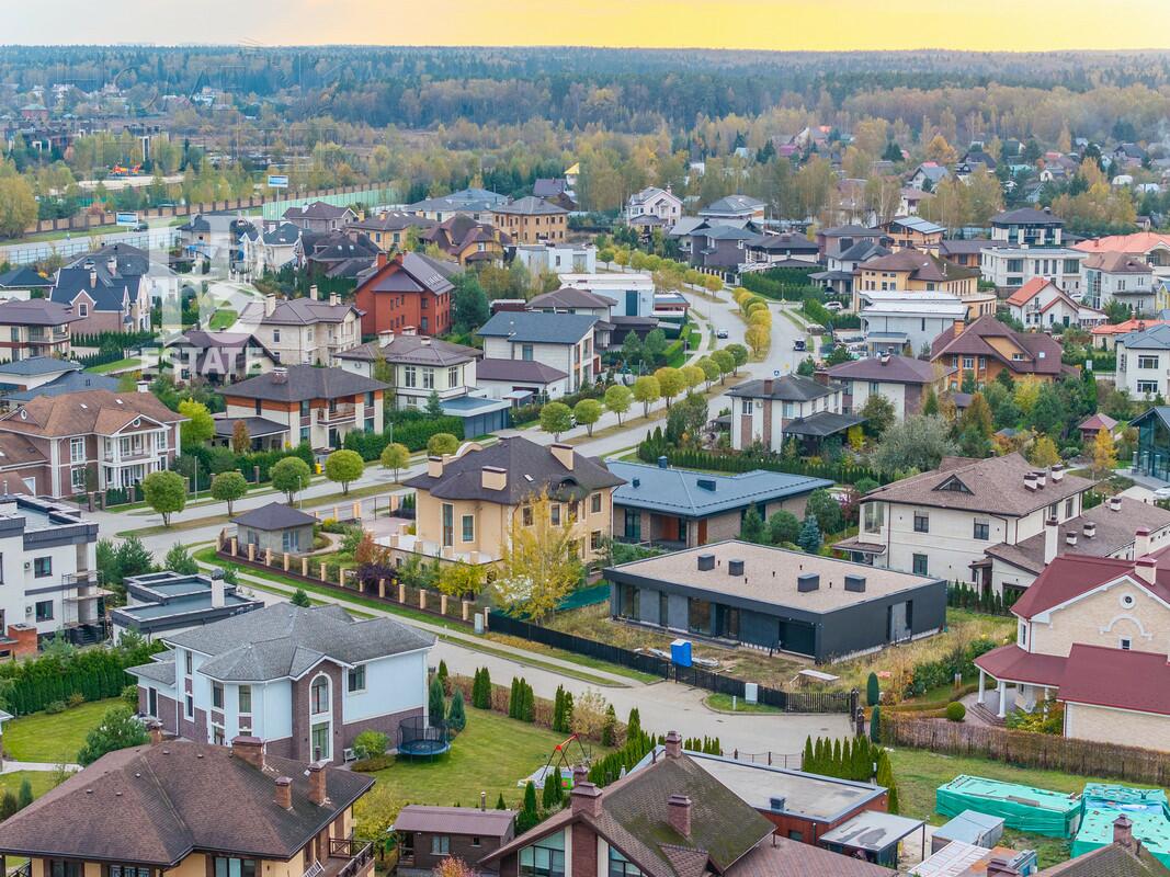 2-этажный коттедж 242.4 м² с отделкой