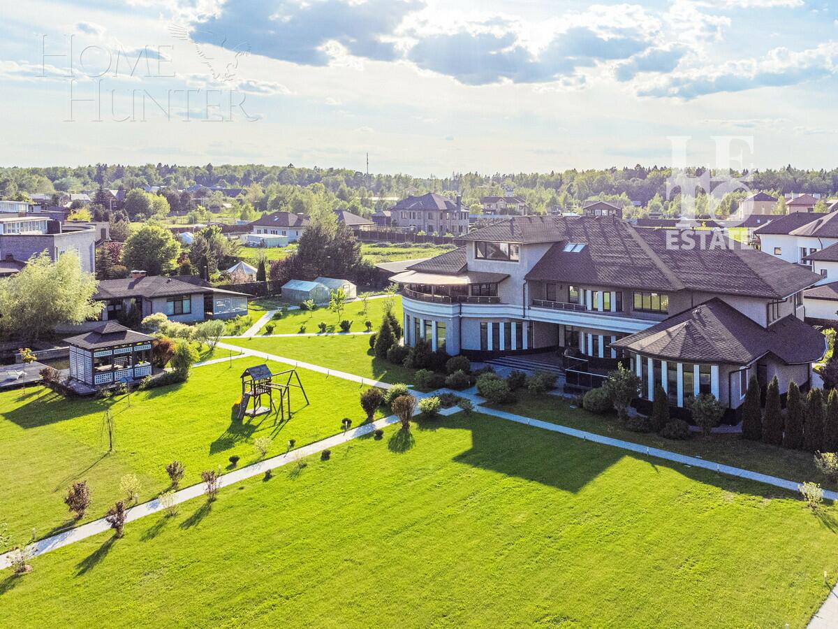 2-этажный коттедж 1 150 м² с отделкой