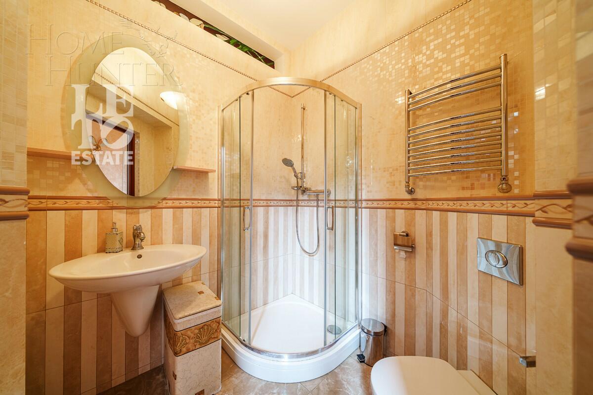 2-этажный коттедж 450 м² с отделкой