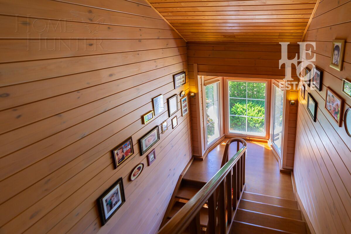 2-этажный коттедж 350 м² с отделкой