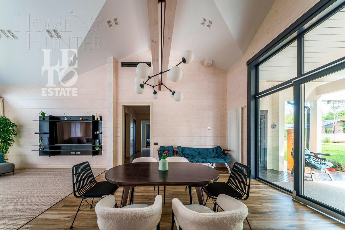 1-этажный коттедж 180 м² с отделкой