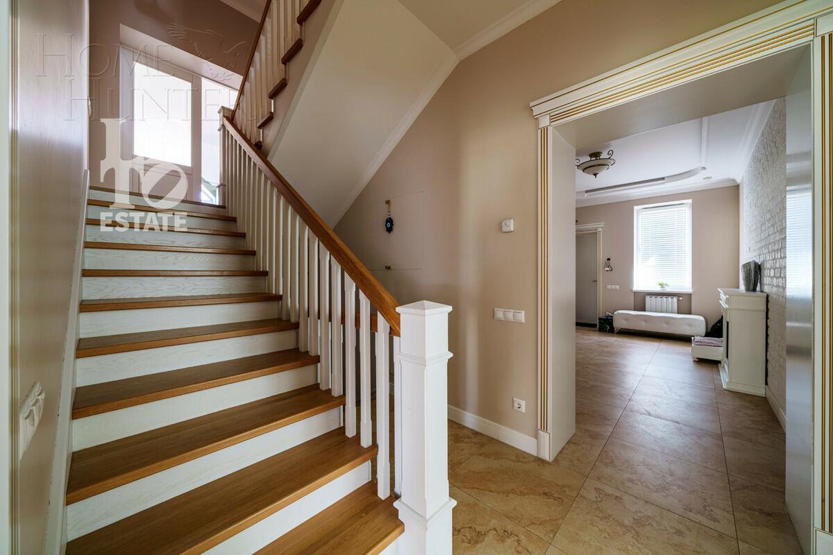 2-этажный коттедж 402 м² с отделкой