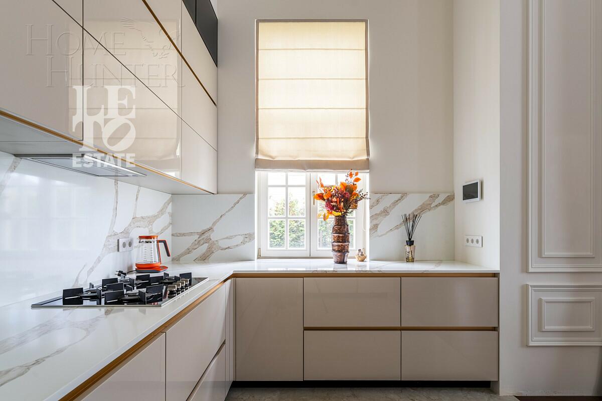 2-этажный коттедж 260 м² с отделкой