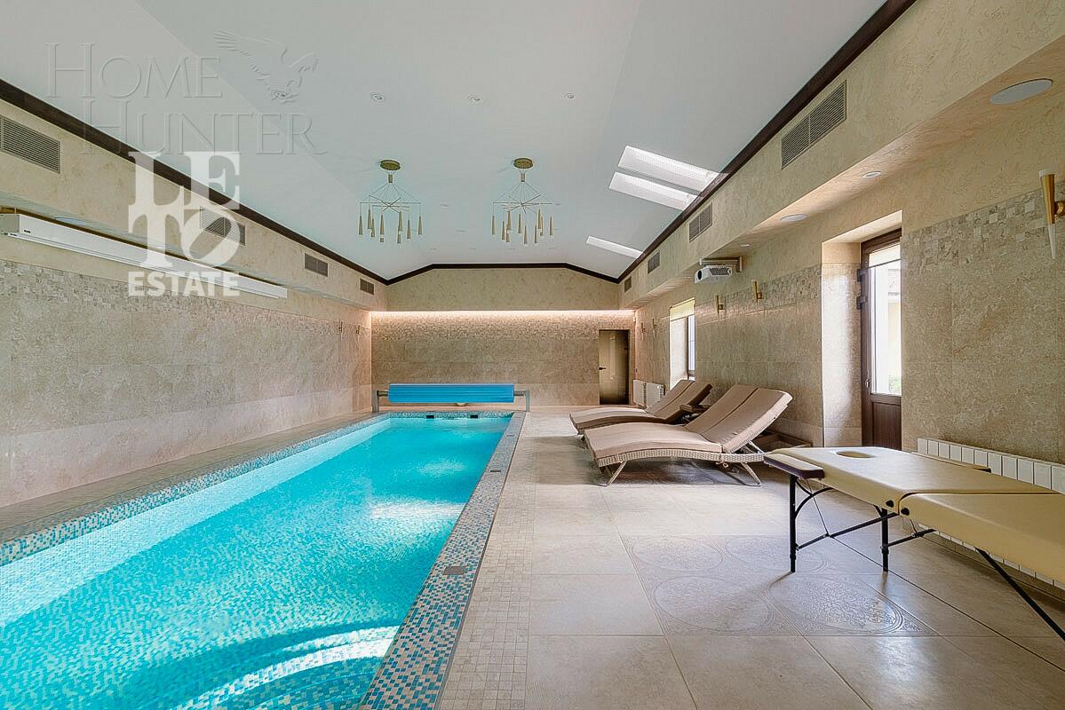 2-этажный коттедж 700 м² с отделкой