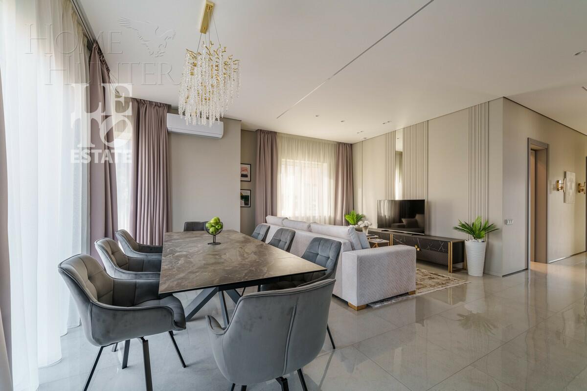 2-этажный коттедж 242.4 м² с отделкой